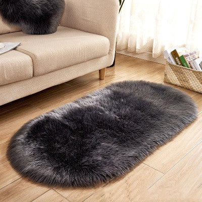 Oval wool-like carpet