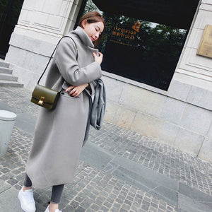 Long coat in woolen coat