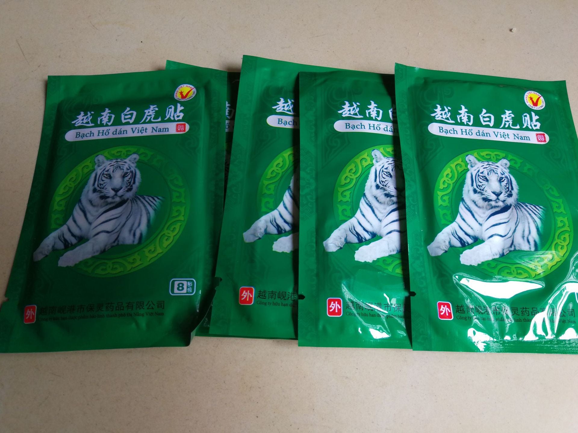 8pcs White Tiger Balm Chinese Herbs Medical Plasters For Joint Pain Back Neck Curative Plaster knee pads