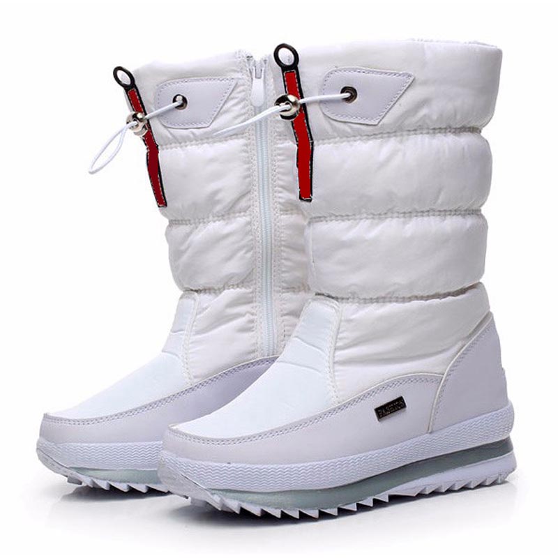 Winter thick waterproof and anti-ski boots