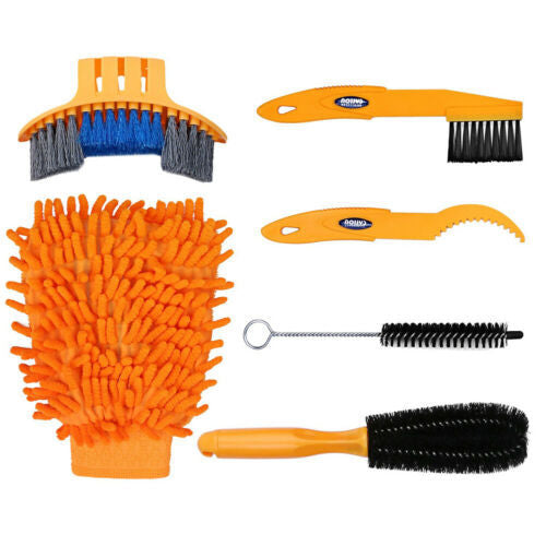 Bicycle maintenance cleaning tool set