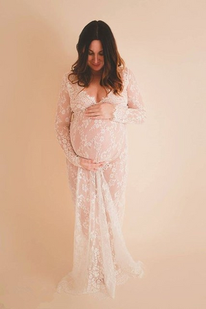 Dresses for pregnant women