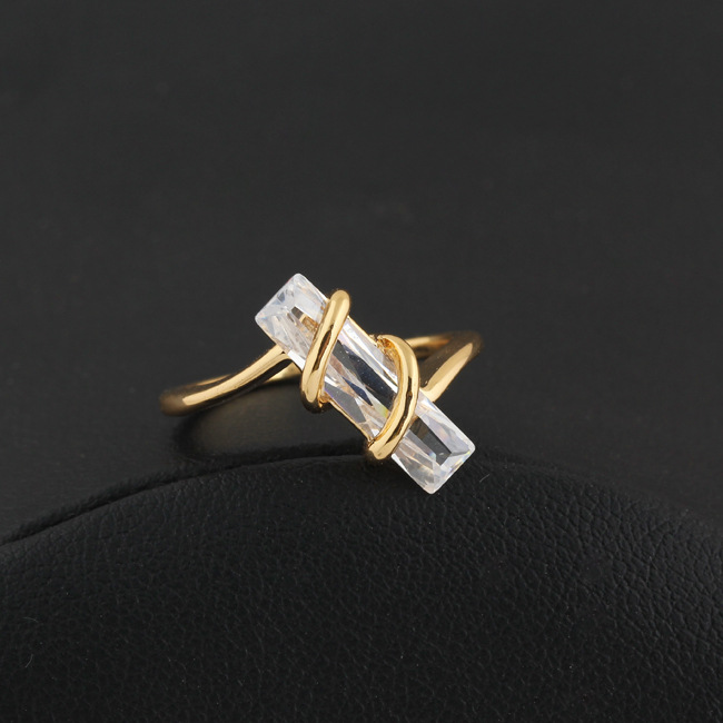 Zircon Rings in Genuine Gold and Platinum Plating